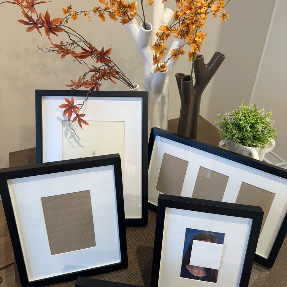 Black Framed Photo Display - Picture 3 of 3